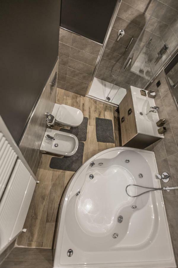 Suite 11 Near Duomo Milano Dış mekan fotoğraf